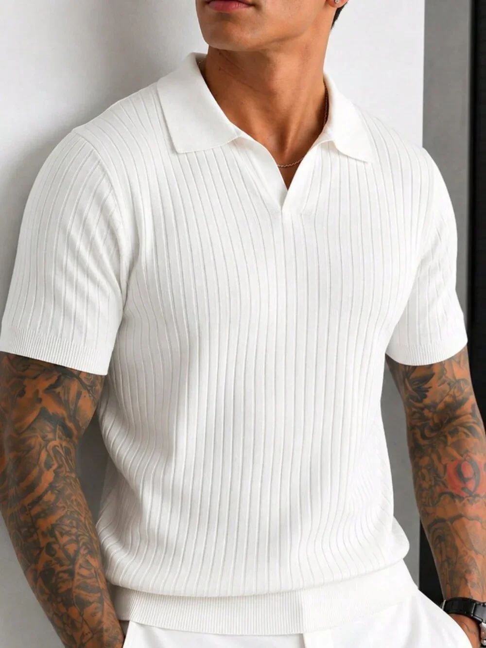 White Sports Men's Loose Rib-Knit Collar Short Sleeve Sweater